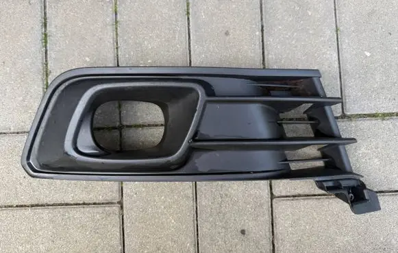 Renault Captur Front fog light trim/grill 261A26931R