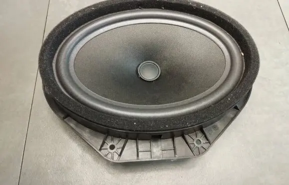Volkswagen Amarok II Front door speaker N1WT18808AB