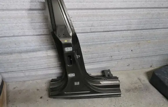 Peugeot 5008 II Sill
