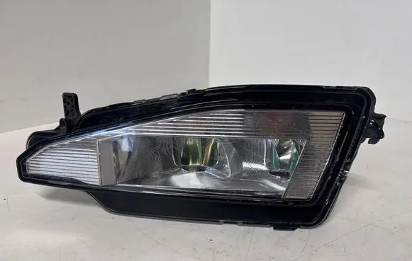 Volkswagen PASSAT B8 Front fog light 3G0941700 04112020