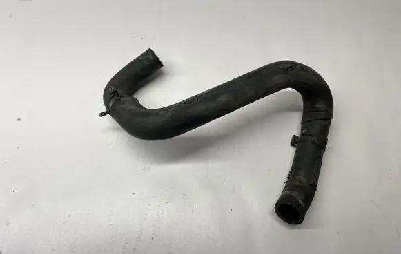 Mercedes-Benz S W221 Engine coolant pipe/hose A2218320423 2218320423