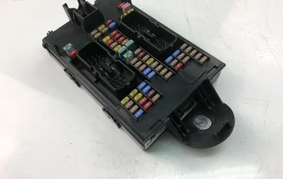 Volvo XC90 Fuse box set 32142591