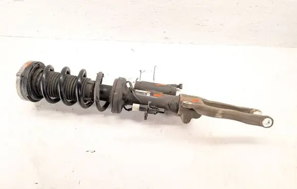 BMW 8 G15 Front shock absorber with coil spring 6878114