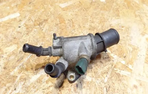 Opel Vectra C Thermostat W1351 55203388