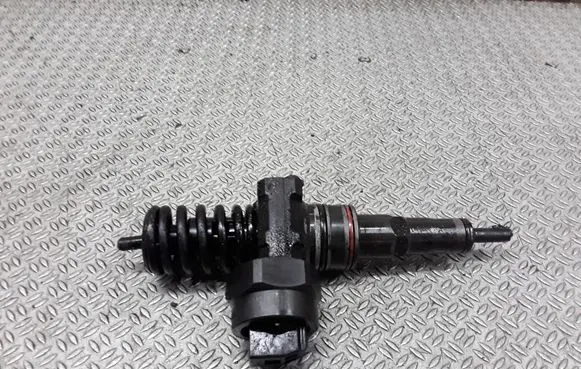 Volkswagen Sharan Fuel injector 0414720015 038130073J
