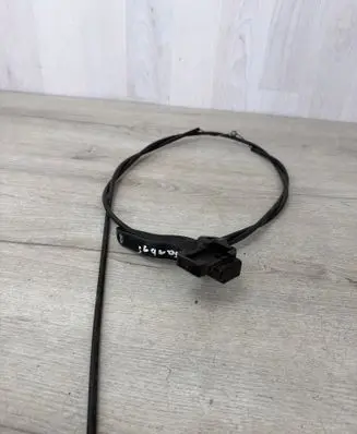 Saab 9-5 Engine bonnet/hood lock release cable 7002346