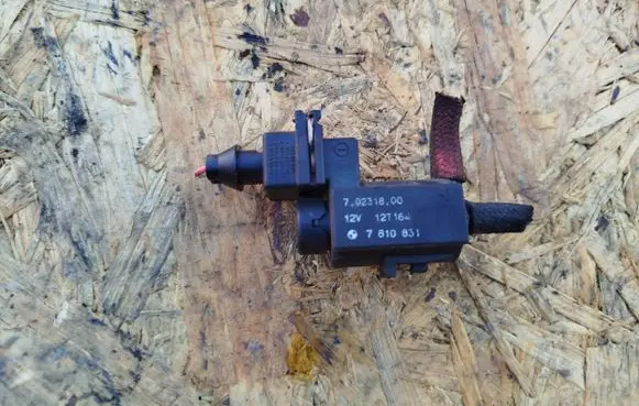 Mini Cooper Countryman R60 Turbo solenoid valve 70231800 7810831 12T164