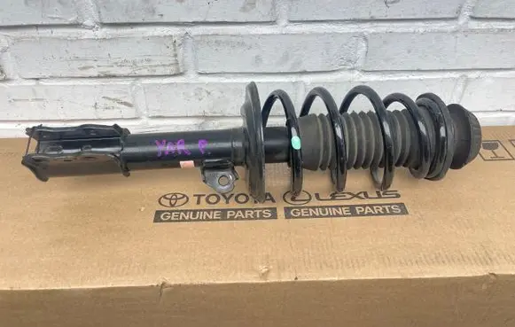 Toyota Yaris Front shock absorber/damper 485100D430