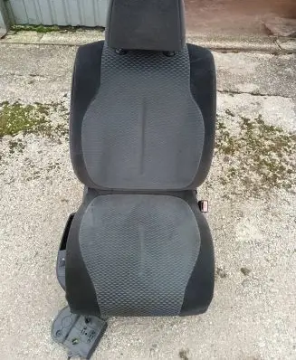 Citroen C4 I Front passenger seat 