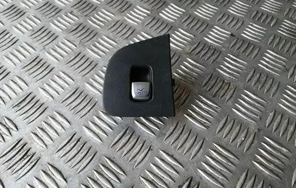 Mercedes-Benz E W213 Tailgate opening switch A2229051704 A2137272300
