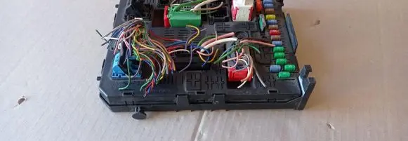 Peugeot 5008 Fuse box set 281197595
