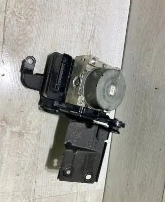 Skoda Octavia Mk3 (5E) ABS Pump 5Q0614517AQ