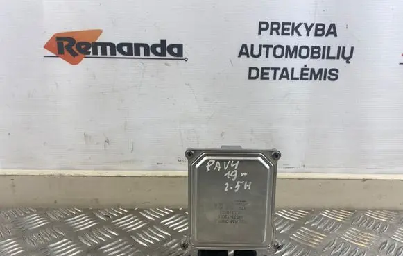 Toyota RAV 4 (XA50) Fuel injection pump control unit/module 8957112010