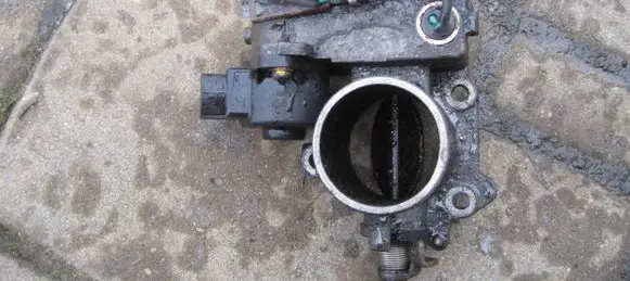 Toyota RAV 4 (XA20) Throttle valve 2610027030