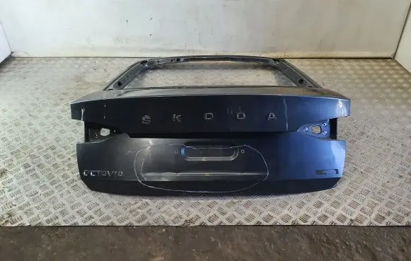 Skoda Octavia Mk3 (5E) Tailgate/trunk/boot lid 5E6827105