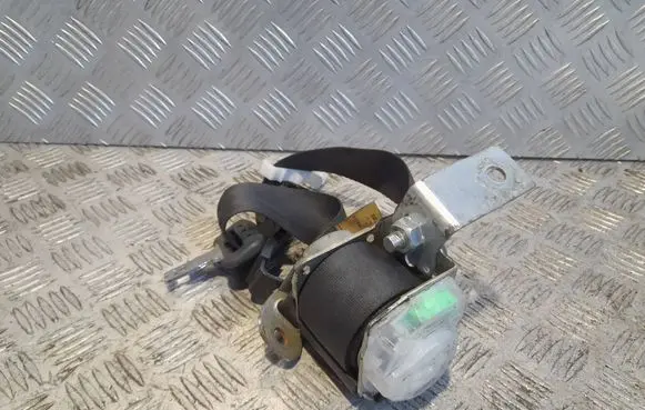 Nissan Navara D40 Middle seatbelt (rear) 7G5120