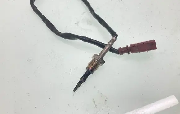 Audi Q5 SQ5 Exhaust gas temperature sensor 8W0906088R