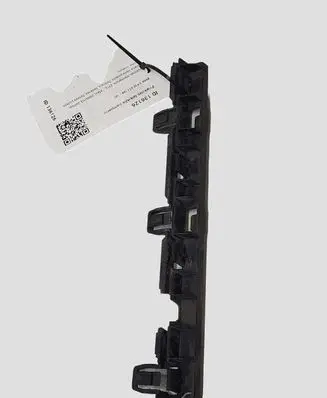 BMW 5 F10 F11 Front bumper mounting bracket 7184775