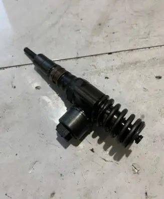 Mitsubishi Grandis Fuel injector 03G130073G