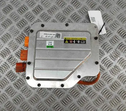 Voltage converter inverter