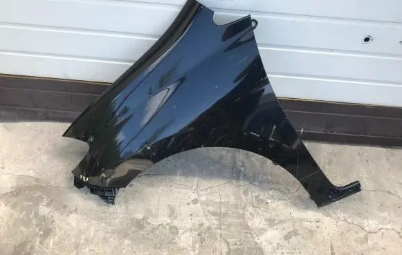 Honda FR-V Fender