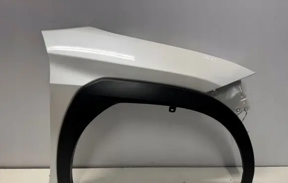 Lexus UX Fender 
