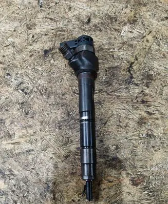 Fuel injector