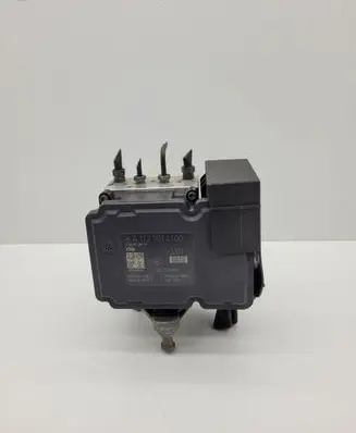 Mercedes-Benz C W204 ABS Pump A1729014100 A1724313812