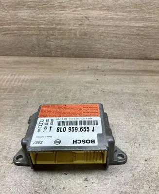 Audi A3 S3 8L Airbag control unit/module 8L0959655J 0285001352