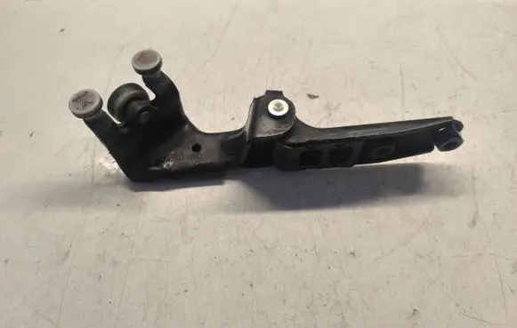 Volkswagen Transporter - Caravelle T5 Sliding door middle roller runner 7H0843336D