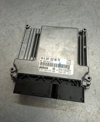 Mercedes-Benz E W211 Engine control unit/module A6471530079 1039S00311 0281010835