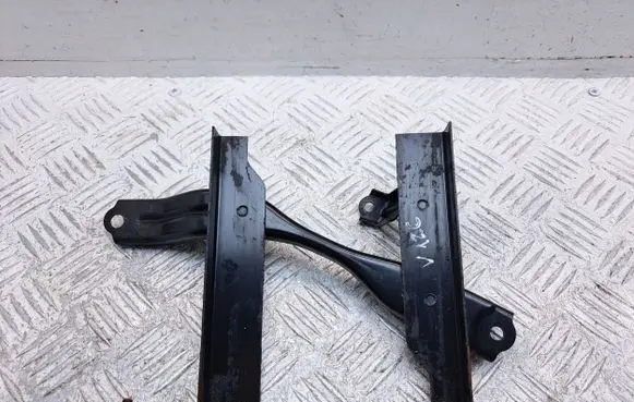 Toyota Verso Battery bracket 7440402120 7445130110