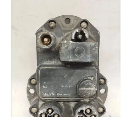 Mercedes-Benz 190 W201 Ignition amplifier control unit 0055453232 A0055453232