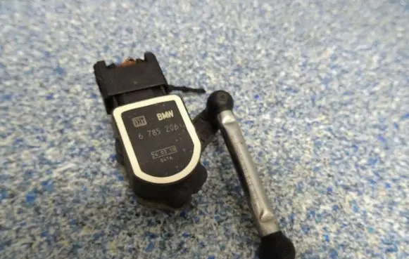 BMW X6 E71 Headlight/headlamp level sensor 6853754