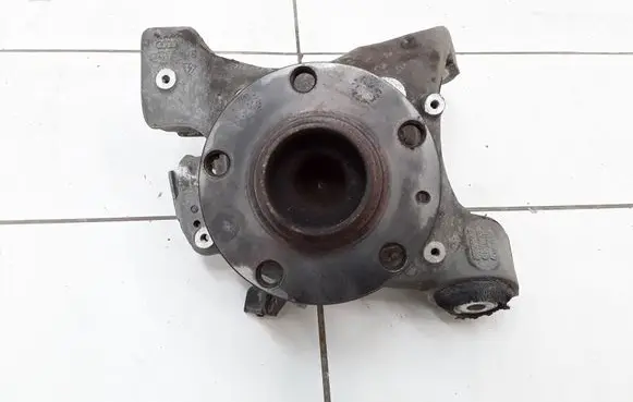 Audi A6 S6 C6 4F Rear wheel hub spindle/knuckle 10628
