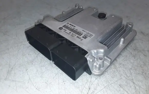 BMW 5 F10 F11 Engine control unit/module