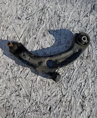 Mazda CX-3 Front lower control arm/wishbone