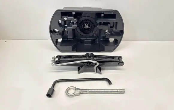 Citroen C4 II Picasso Tool set 9805820580 206076 301000
