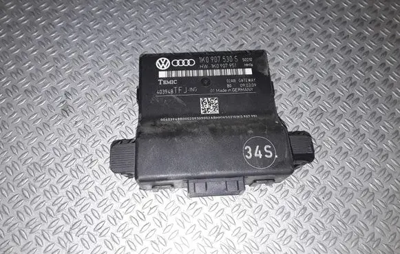 Volkswagen Golf V Gateway control module 1K0907530S
