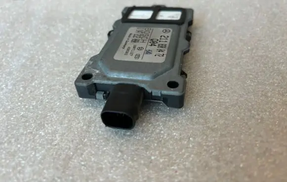 Mercedes-Benz E W211 Air quality sensor 2118300472 28RTL127 1147212080
