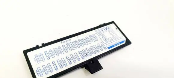 Toyota Verso Fuse box cover 3489