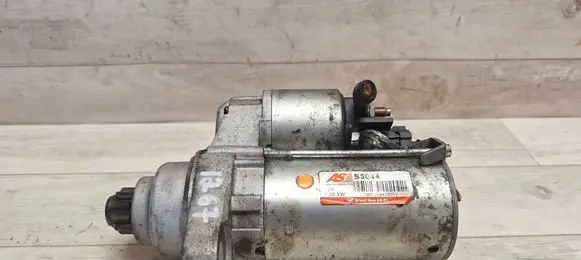Volkswagen Polo V 6R Starter motor S3044