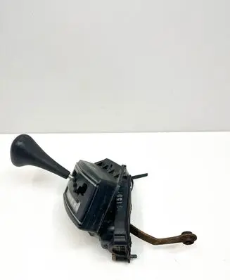 Mercedes-Benz SLC C107 Gear shifter/selector A1075405208 A1072670047
