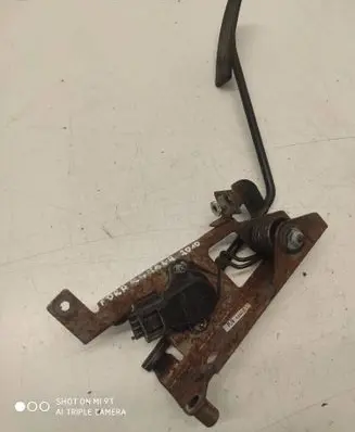 Ford Ranger Accelerator throttle pedal CB0541AC0