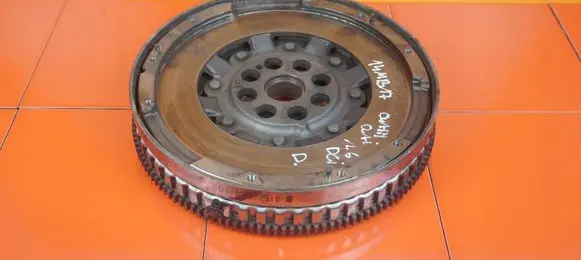 Nissan Qashqai Dual mass flywheel 415056410 R9M405