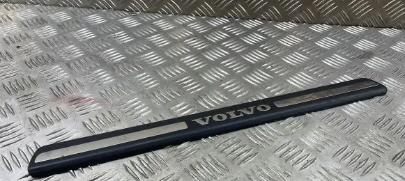 Volvo S60 Front sill trim cover 8659960