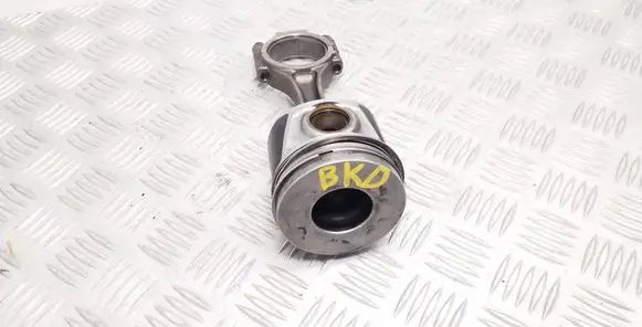 Volkswagen Golf V Piston with connecting rod 03GE 038J BKD