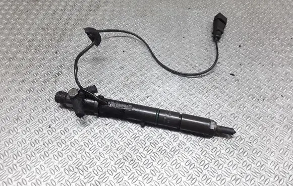 Audi A6 S6 C5 4B Fuel injector 059130202E