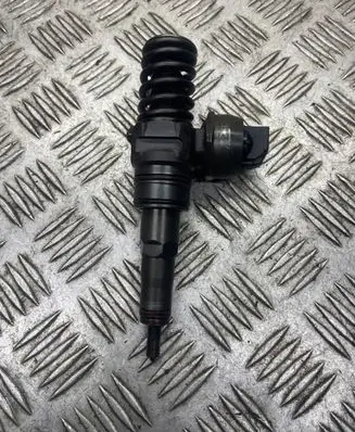 Volkswagen Caddy Fuel injector 0414720215