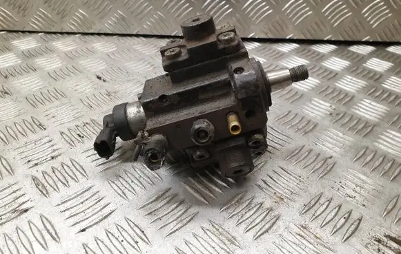 Opel Zafira B Fuel injection high pressure pump 0445010097 0055193731